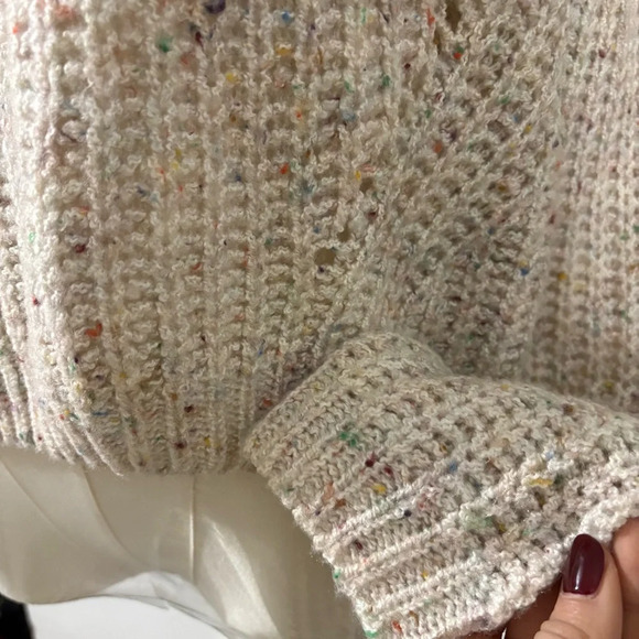 Moon & Madison Women’s Small Cream & Multicolor Speckled Cowl Neck Crop Sweater - Picture 5 of 12